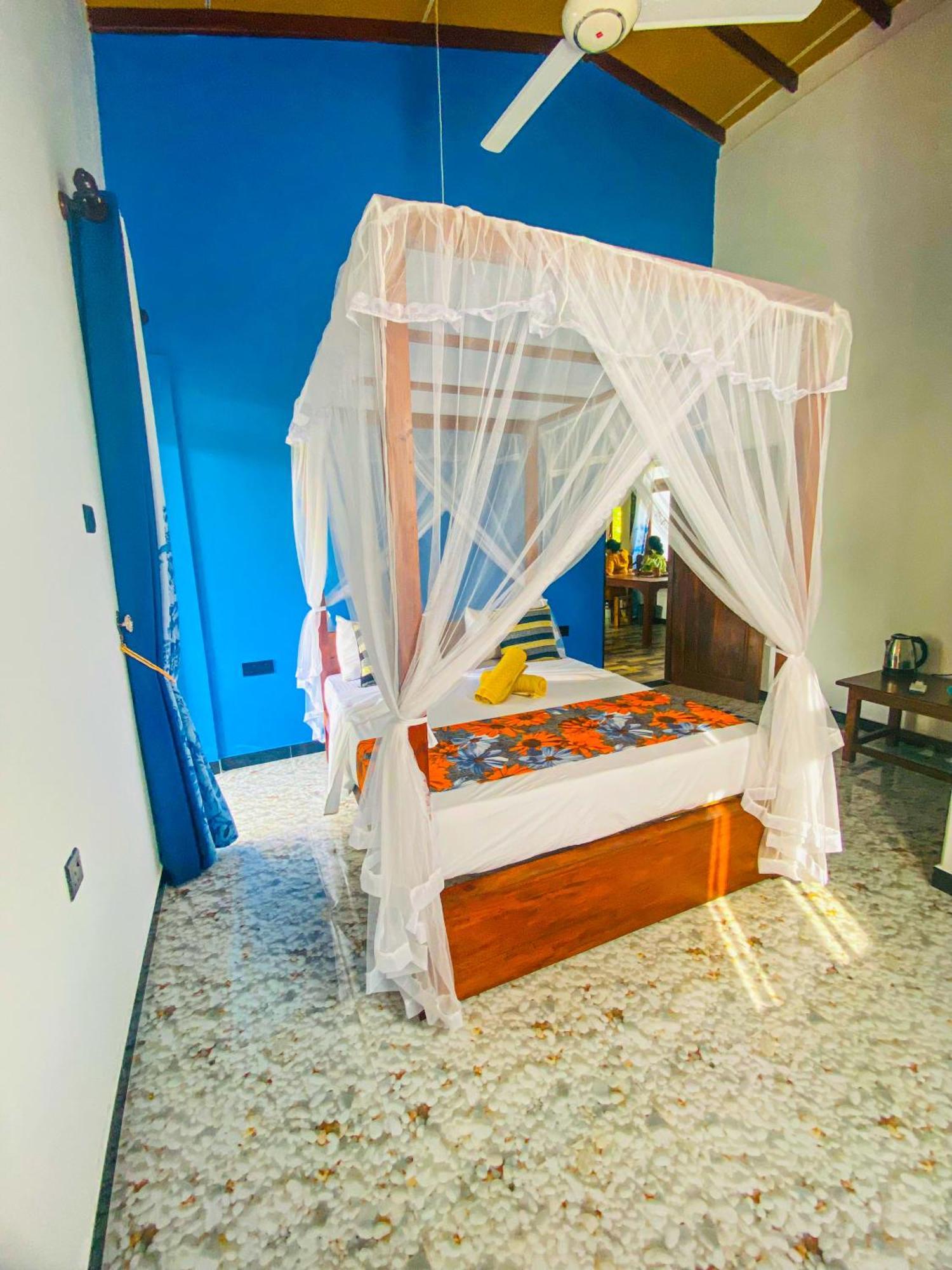 Dew Ashi Homestay シギリヤ エクステリア 写真